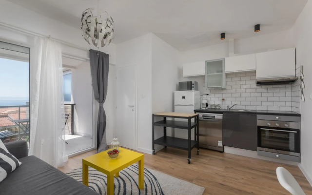 Apartments Left & Right with jacuzzi, 4 stars