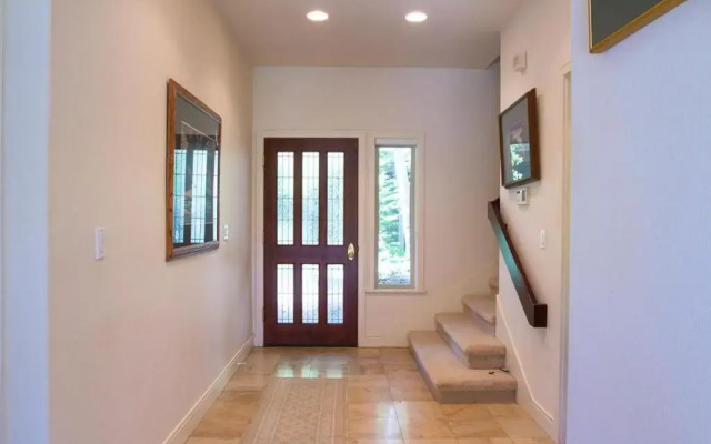 Villa 5-Broken Top-Hot Tub-2BR/2B