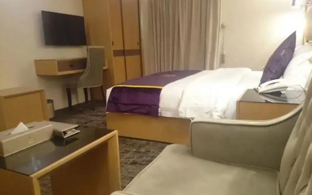 Lavona Inn Hotel