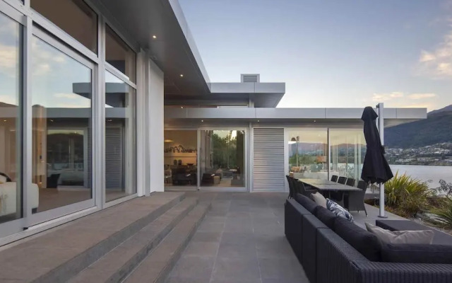 Supreme Lakefront Luxury Villa