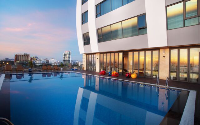 Serene Beach Hotel Danang