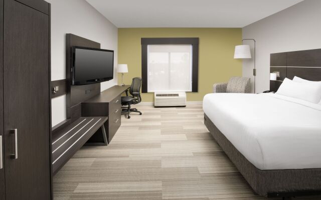 Holiday Inn Express Knoxville-Strawberry Plains, an IHG Hotel