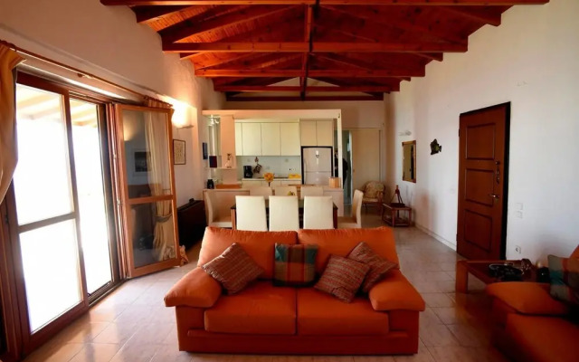 1st Floor apt. · Villa by the Sea