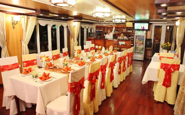 Halong Aurora Cruises
