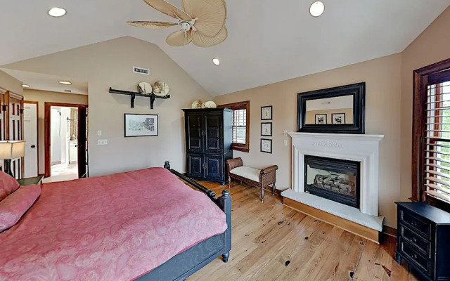 3848cott 6 Bedroom Home