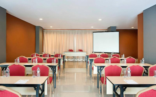 Mercure Jakarta Grogol