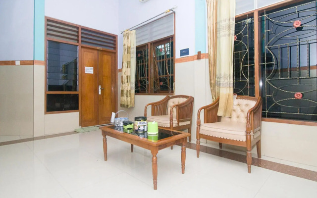 RedDoorz Syariah near Alun Alun Bojonegoro
