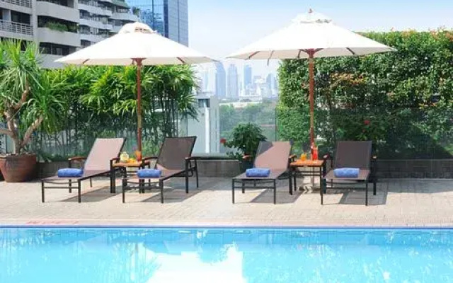 Rembrandt Hotel & Towers (Serviced Apartments)
