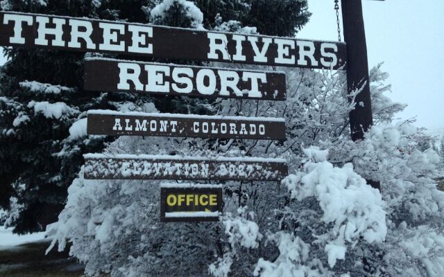 Three Rivers Resort