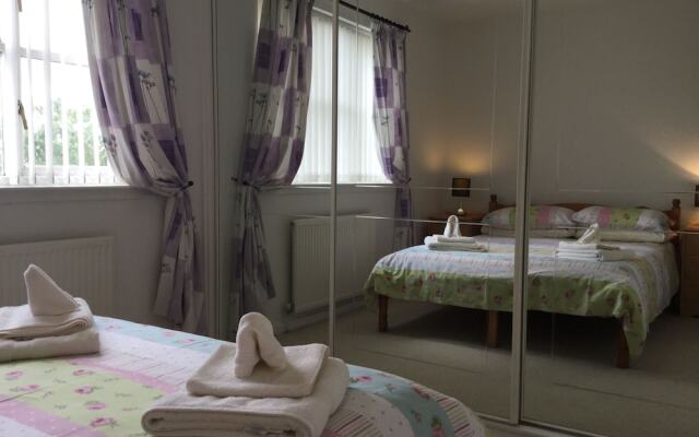 Inverness Apartments - Castle Heather