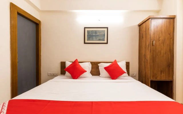 OYO 28360 Hotel Rajdeep