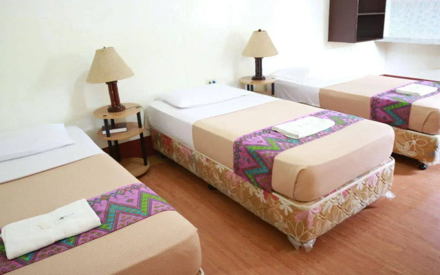 Cabua-an Beach Resort - Hostel