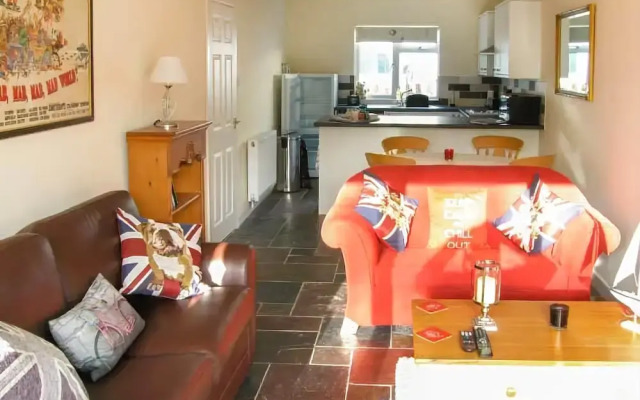 3 Riverside Bungalows