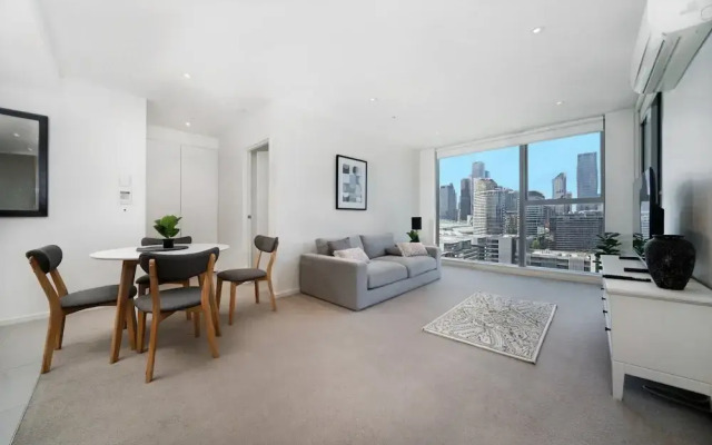 Astra Apartments - Docklands