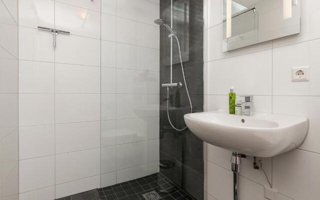 Perfect Stay Holiday, Moment at Sea