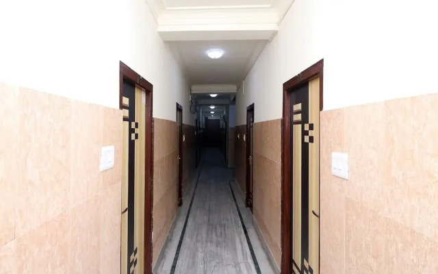 OYO 18666 Annapurna Plaza
