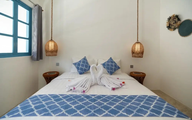 Seaesta Komodo Hotel & Hostel