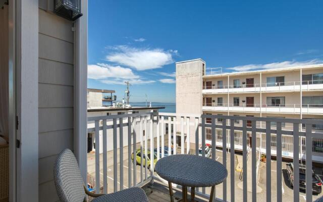 Alki Beach Dream Location Has It All