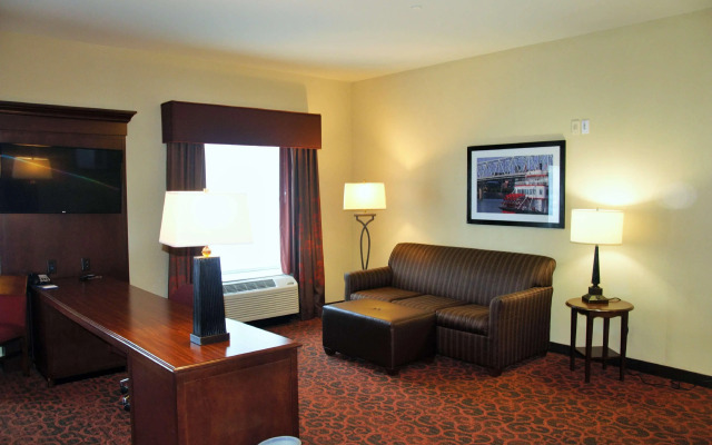 Hampton Inn & Suites Cincinnati/Uptown-University Area