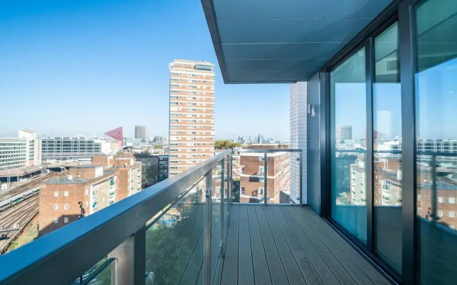 Luxurious Victoria Home by the Apollo Theatre