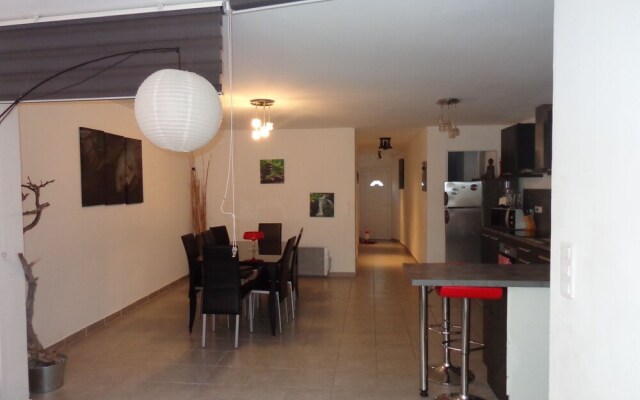 Appartement Legalite Avec Sauna Et Jacuzzi