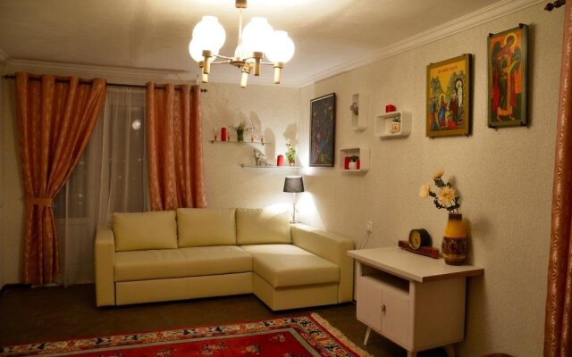 Apartment on Sinyavinskaya