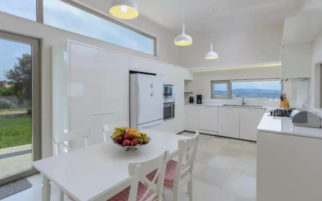 Diktamon Luxury Villa