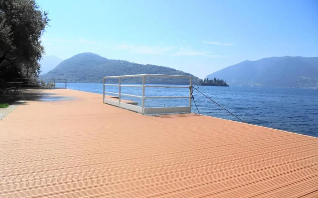 Dock House