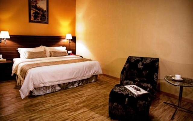 Pinetree Hotel – Guest Rooms – Batu Pahat