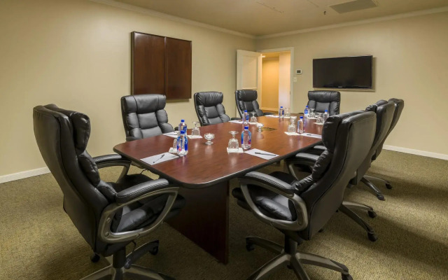 Cooper Hotel Conference Center & Spa