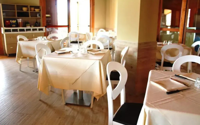 Airone Bianco Residence Village