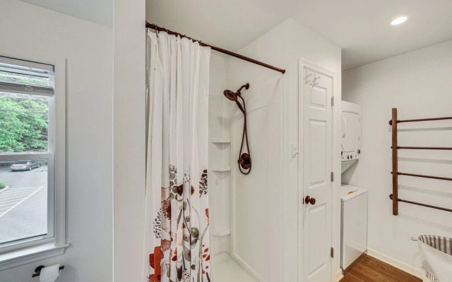 Chic Lancaster Vacation Rental, Walkable Location!