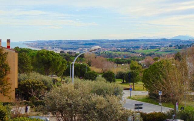 S220 - Sirolo, Trilocale in Centro Con Terrazzo