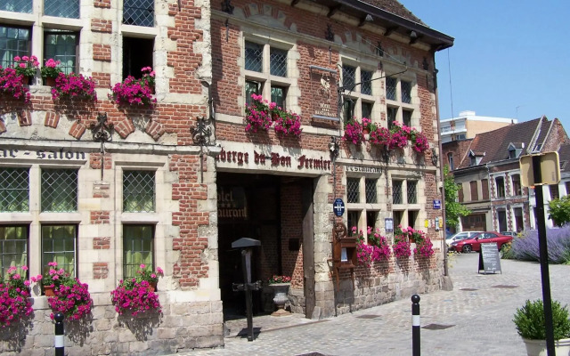 hotelImage
