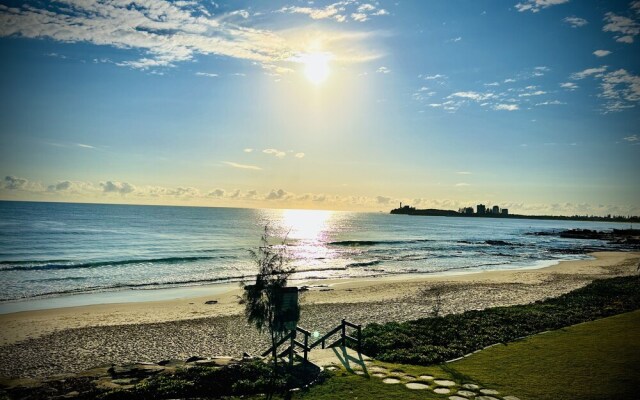 Barooga1- Mooloolaba Canal Front