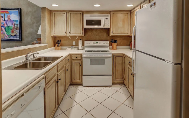 Beachside Tennis 1881