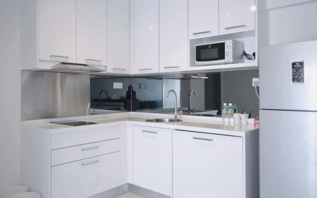 Sharppi at Mercu Summer Suite