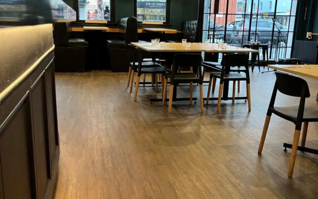 Star Bar Cafe and Hotel