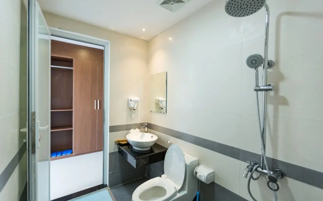 Vivian Hotel