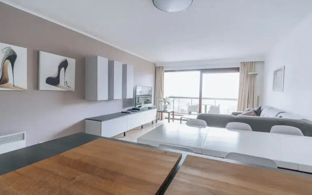 Cosy Apartment With sun Terrace