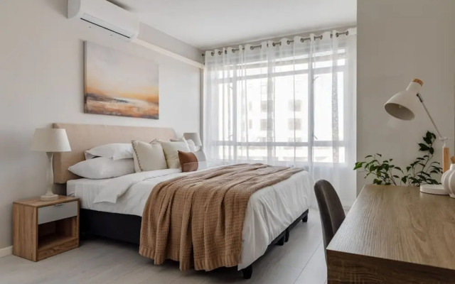 Sea-facing Apartment at Adelphi Galleria