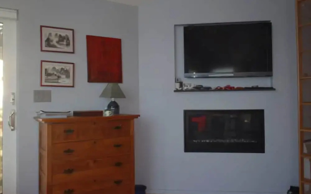 Gulls Ledge - Four Bedroom Home