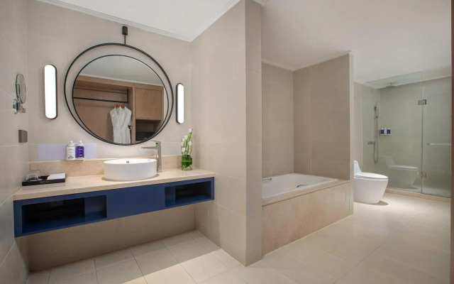 voco Guangzhou Shifu by IHG