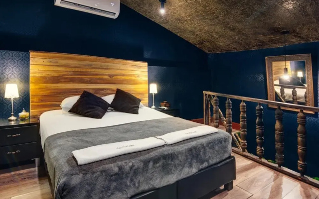 The Clock Hostel And Suites