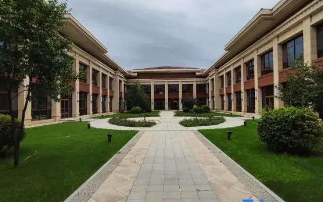 Ruyi Garden Hotel