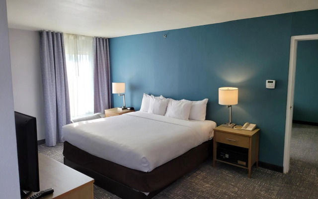 Comfort Inn & Suites Alexandria West