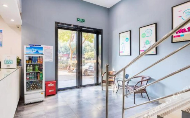 100 Inn Liangpin Hotel (Nanjing Maigaoqiao Subway Station)