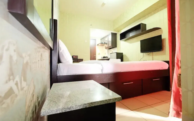 Minimalist Studio Room At Serpong Greenview