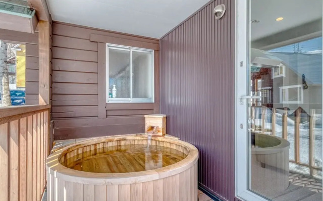 Tanoshii Chalet by H2 Life