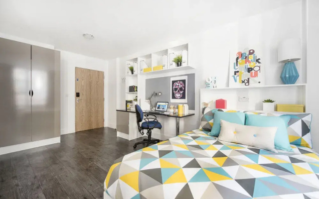 Destiny Student - Holyrood (Brae House)